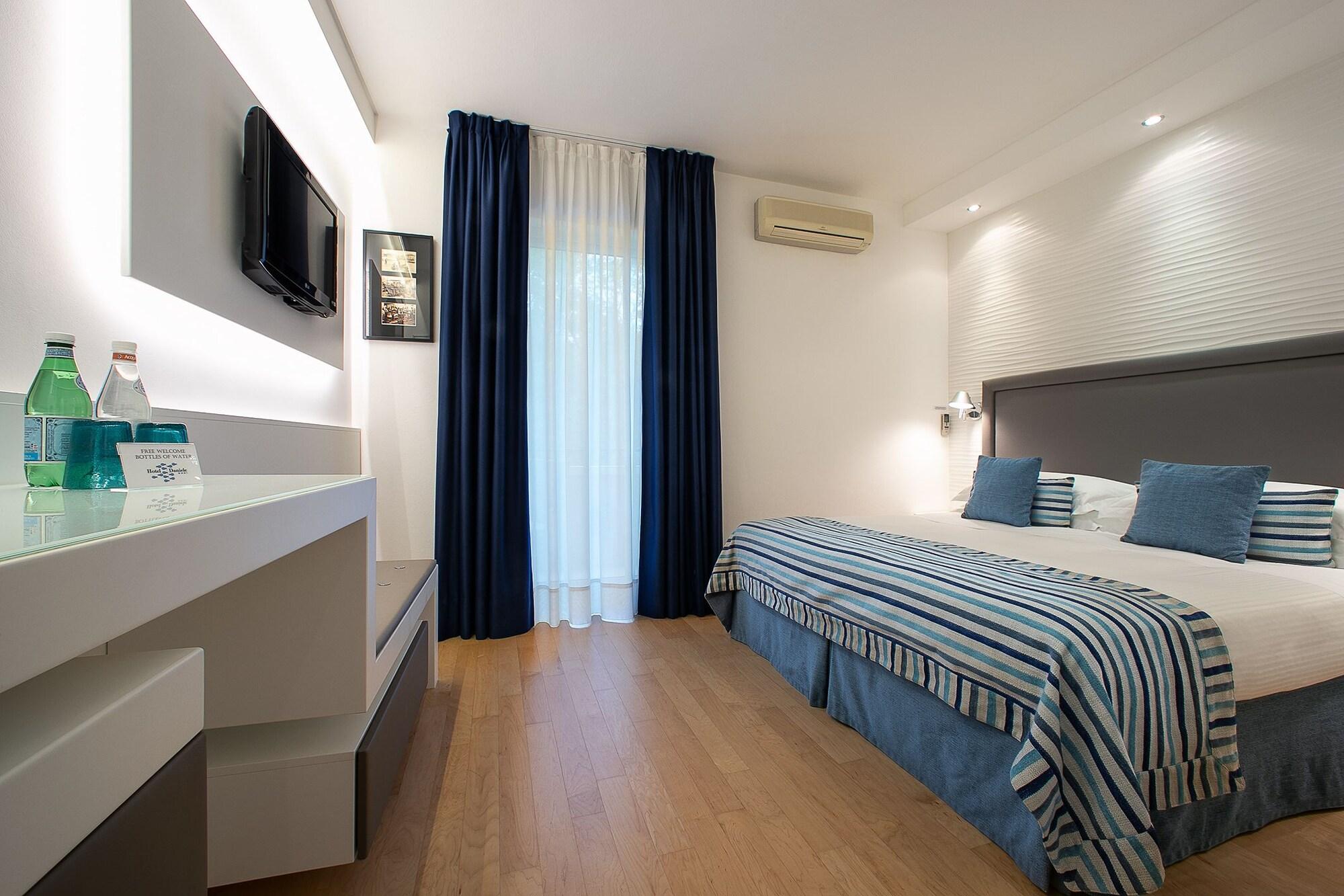 Hotel Daniele Линьяно-Саббьядоро Экстерьер фото