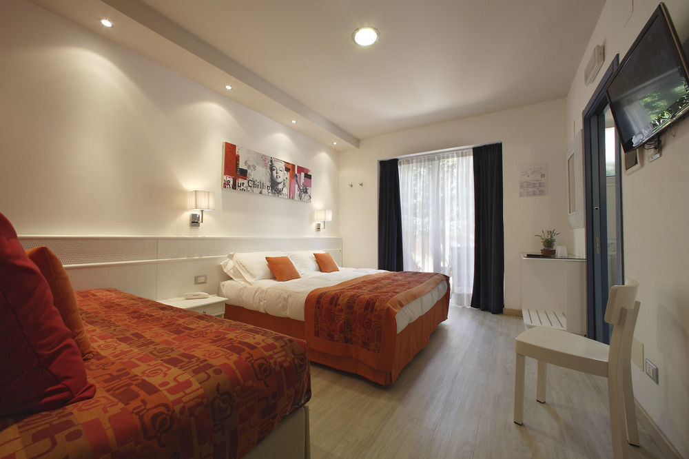 Hotel Daniele Линьяно-Саббьядоро Экстерьер фото